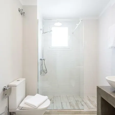 Rg Florida Muralla Alcazar Apartment