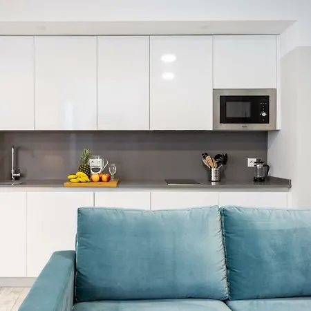 Rg Florida Muralla Alcazar Apartment *
